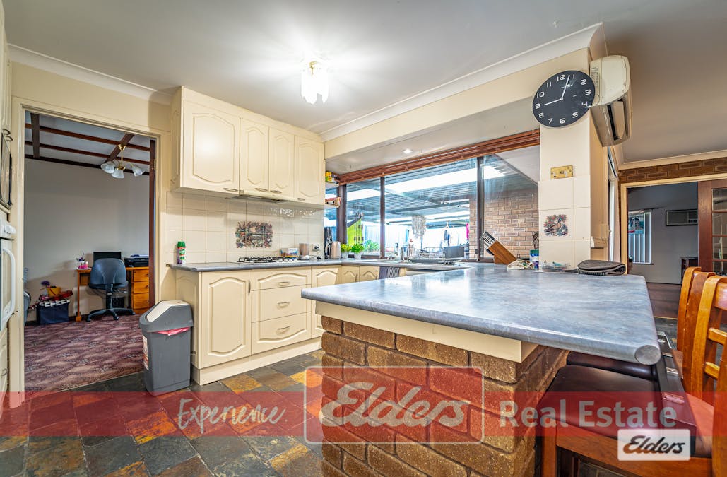 16 Kingsbridge Road, Warnbro, WA, 6169 - Image 6