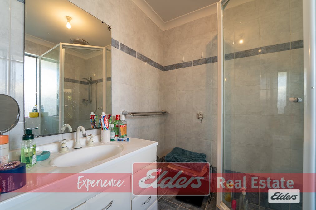 16 Kingsbridge Road, Warnbro, WA, 6169 - Image 14