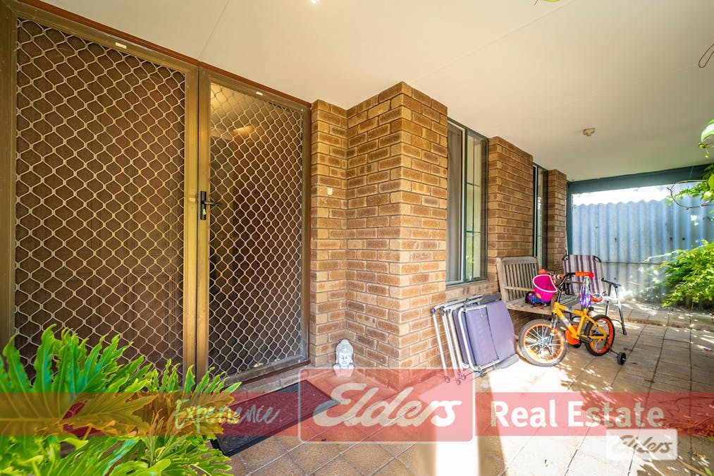 16 Kingsbridge Road, Warnbro, WA, 6169 - Image 3
