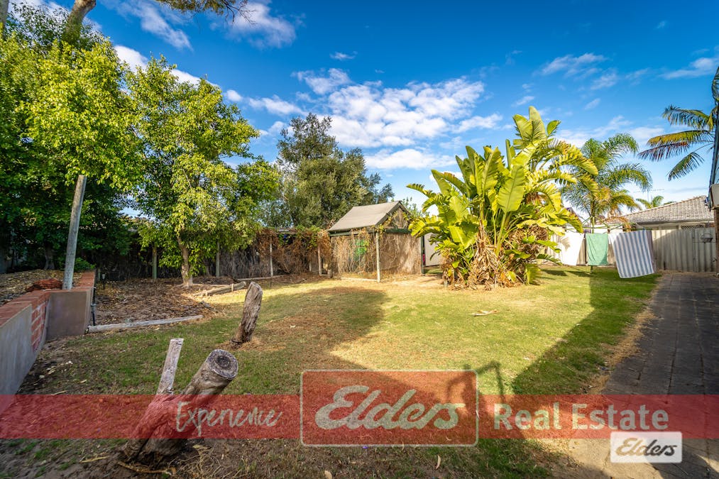 16 Kingsbridge Road, Warnbro, WA, 6169 - Image 33
