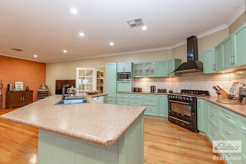 165 Seventh Road, Toodyay, WA, 6566 - Image 12