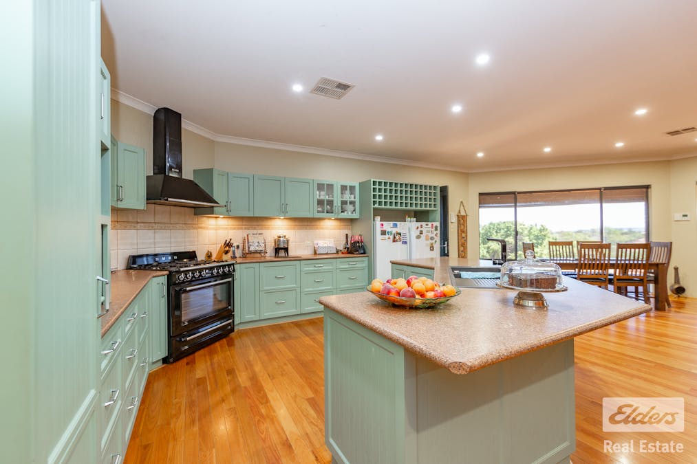 165 Seventh Road, Toodyay, WA, 6566 - Image 13