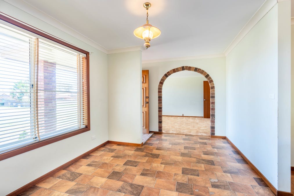 37 Lindsay Place, Dubbo, NSW, 2830 - Image 3