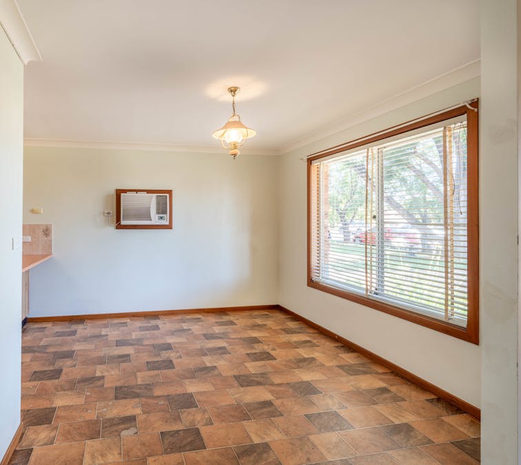 37 Lindsay Place, Dubbo, NSW, 2830 - Image 4