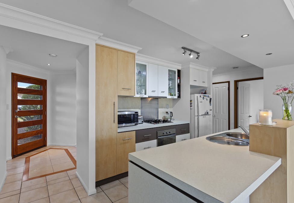 5 Samantha Close, Darling Heights, QLD, 4350 - Image 2