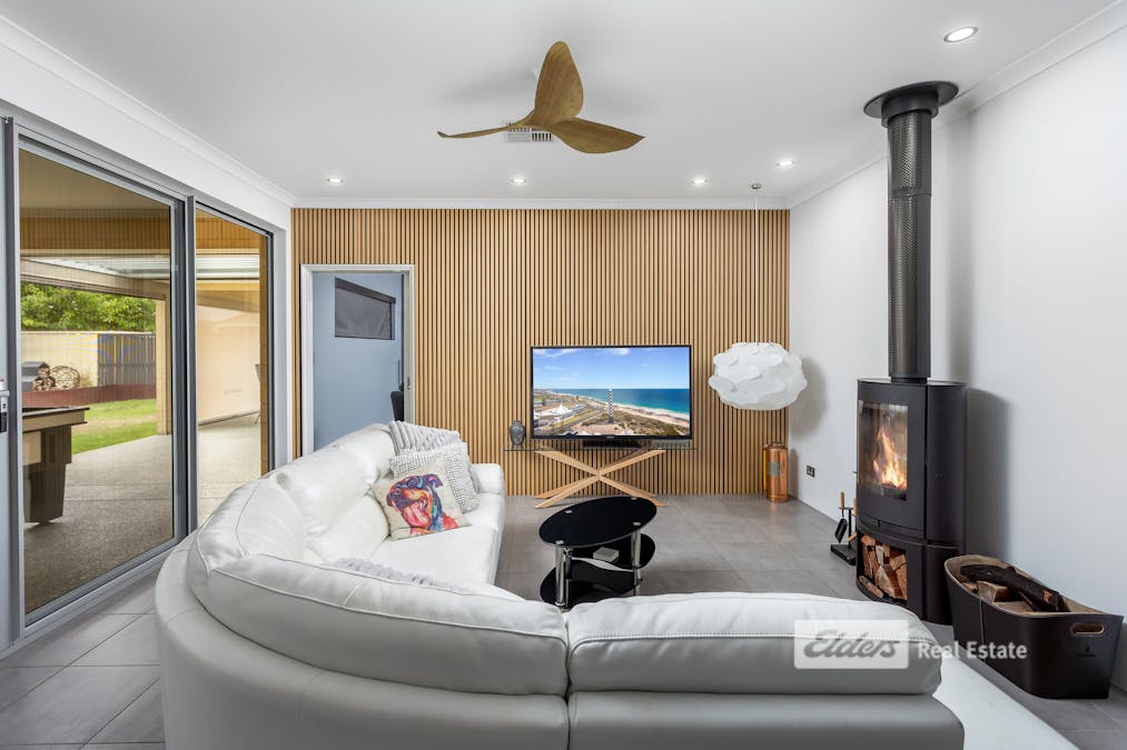 6 Glenelg Drive, Millbridge, WA, 6232 - Image 8