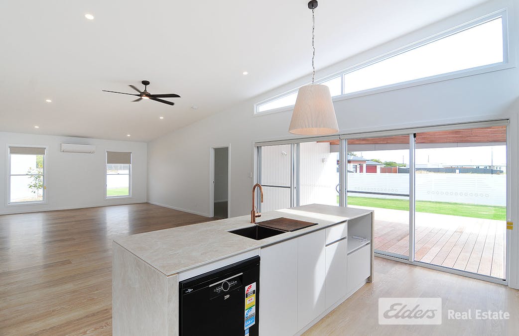 3 Myrtle Street, Robe, SA, 5276 - Image 5