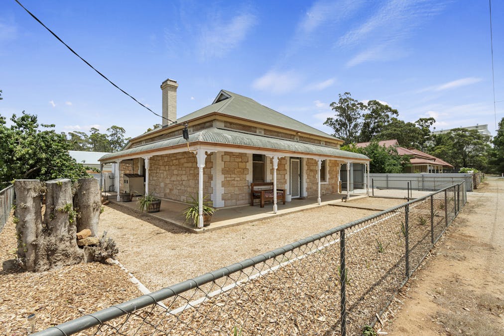 8 Dunure Terrace, Jamestown, SA, 5491 - Image 2