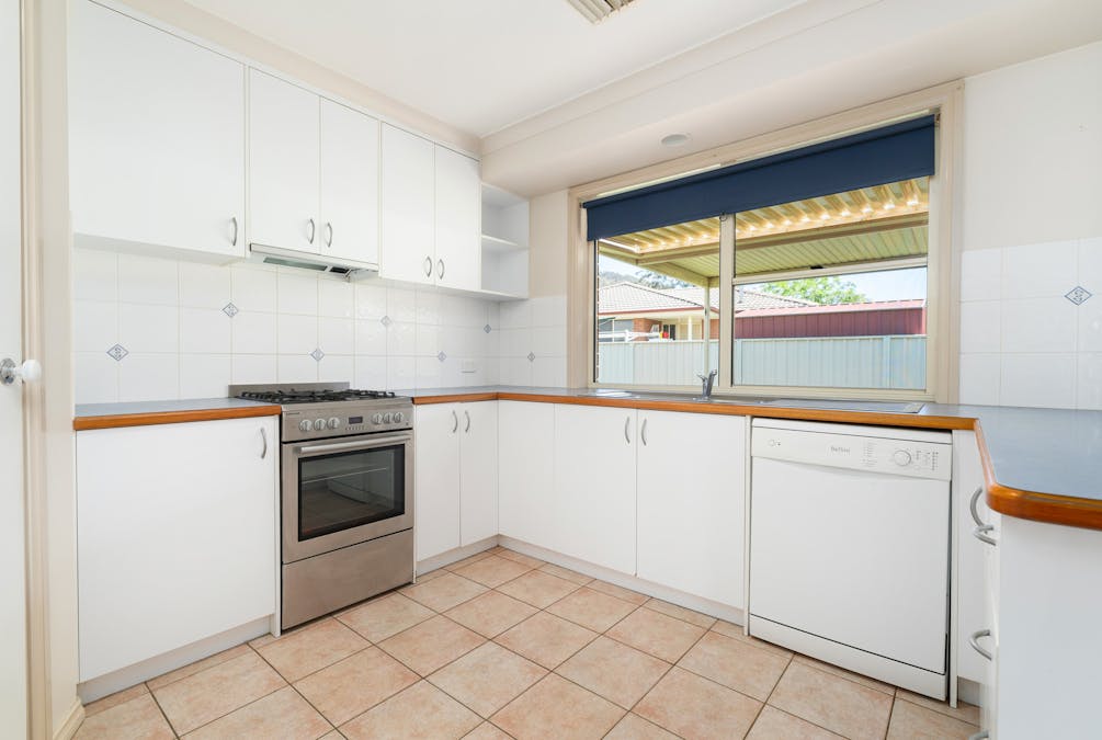 5 Oakmont Circuit, Wodonga, VIC, 3690 - Image 3