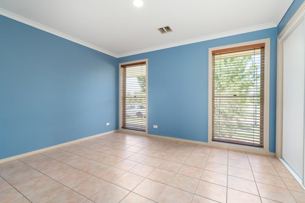 5 Oakmont Circuit, Wodonga, VIC, 3690 - Image 8