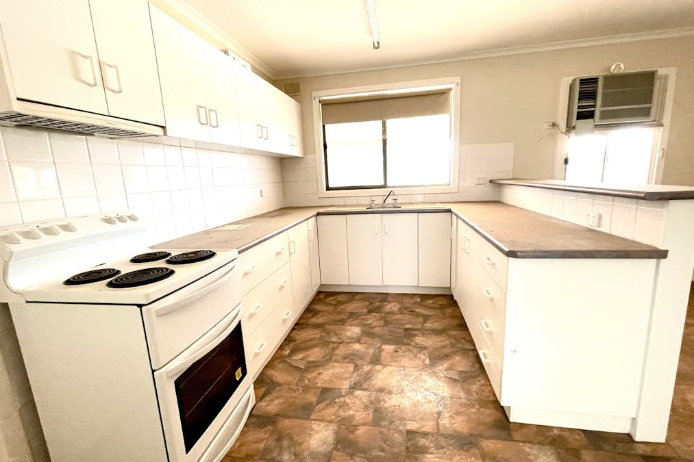 19-23 James Street, Minnipa, SA, 5654 - Image 2