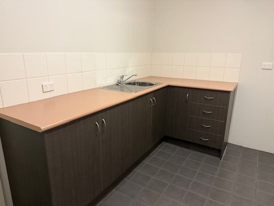 6 Goldwyre Street, Bunbury, WA, 6230 - Image 11