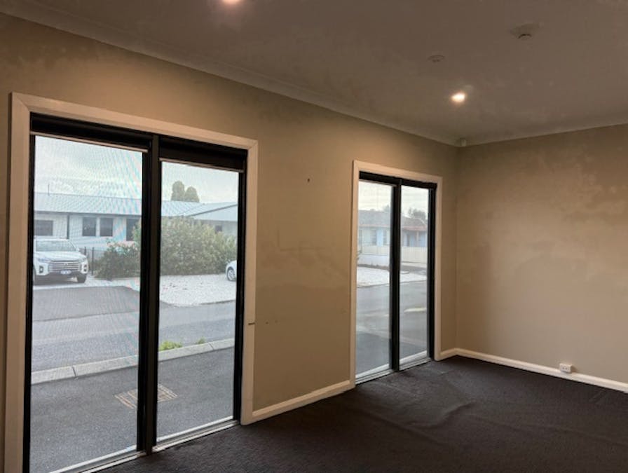 6 Goldwyre Street, Bunbury, WA, 6230 - Image 4