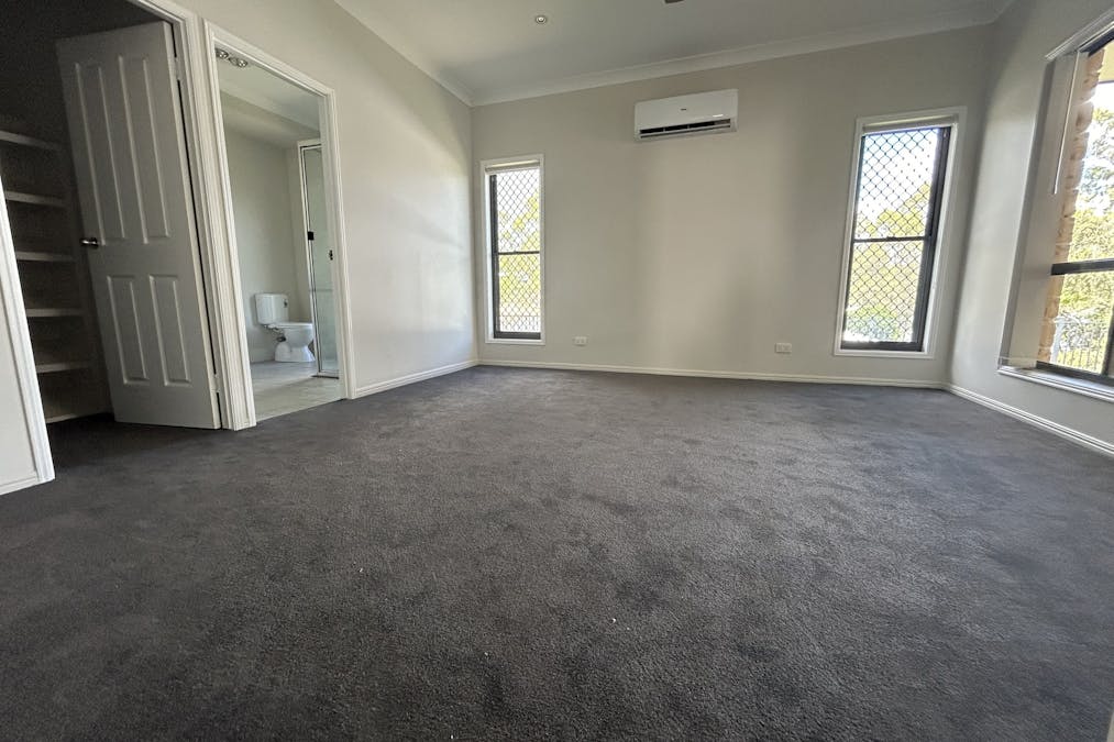 19  Larcom Rise, West Gladstone, QLD, 4680 - Image 4