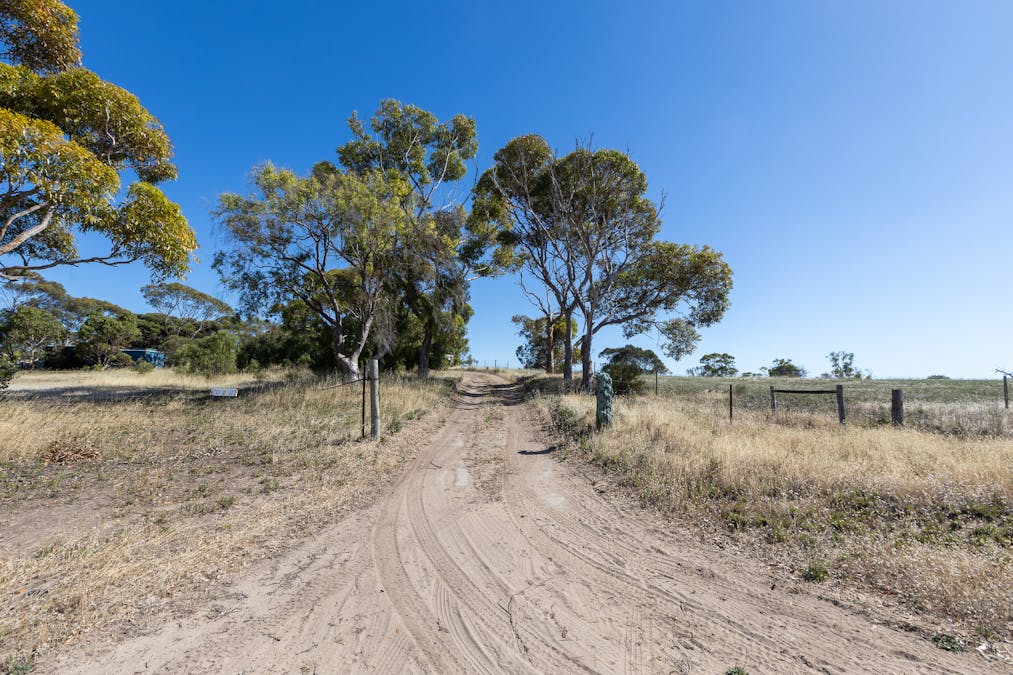 100-112 Katies Lane, Wangary, SA, 5607 - Image 23