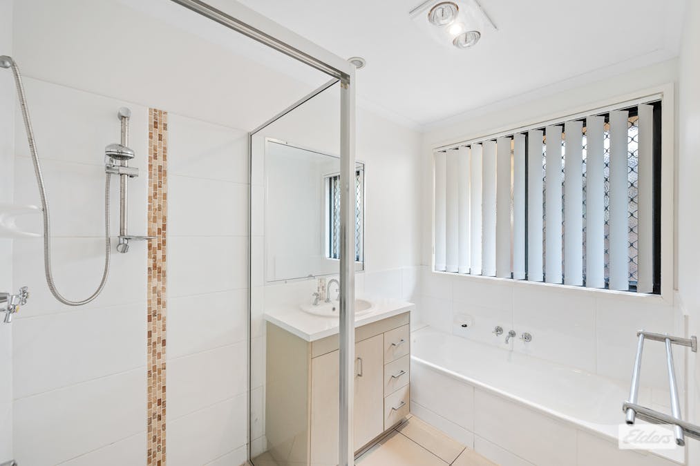 15 Oasis Court, South Gladstone, QLD, 4680 - Image 16
