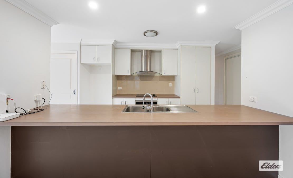 15 Oasis Court, South Gladstone, QLD, 4680 - Image 6