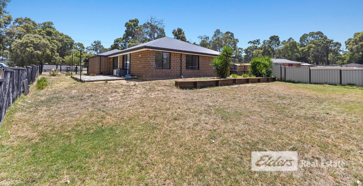6 Cunningham Crescent, Collie, WA, 6225 - Image 16