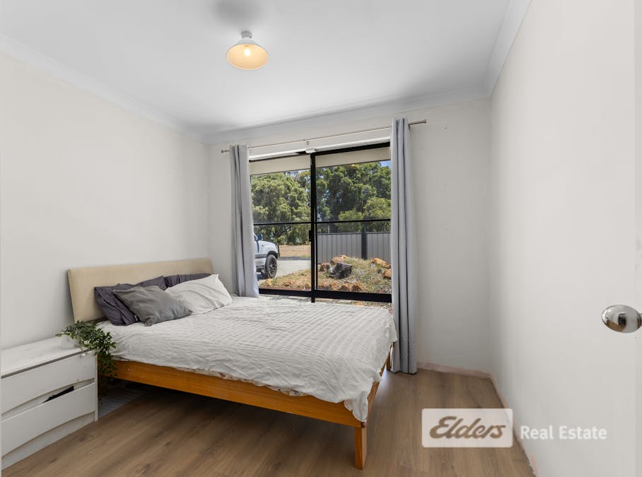 6 Cunningham Crescent, Collie, WA, 6225 - Image 11