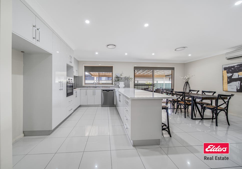 42 Dunheved Circle, Dubbo, NSW, 2830 - Image 8