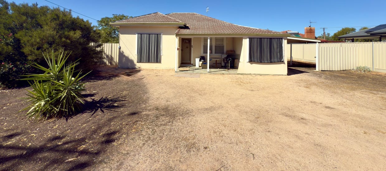 21 Tolarno Street, Renmark, SA, 5341 - Image 1
