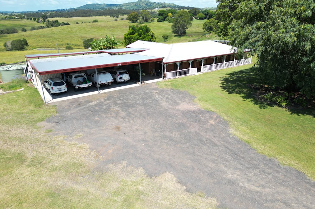 93 Hecks Road, Fairney View, QLD, 4306 - Image 18