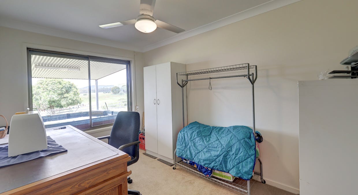 93 Hecks Road, Fairney View, QLD, 4306 - Image 26
