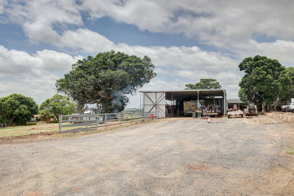 93 Hecks Road, Fairney View, QLD, 4306 - Image 9