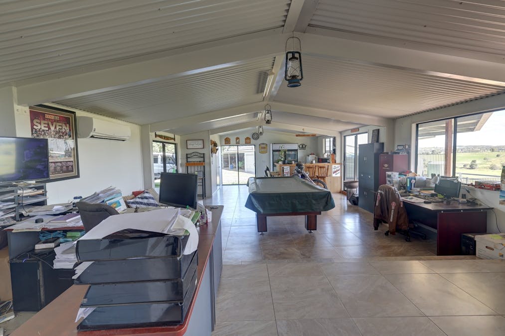93 Hecks Road, Fairney View, QLD, 4306 - Image 13