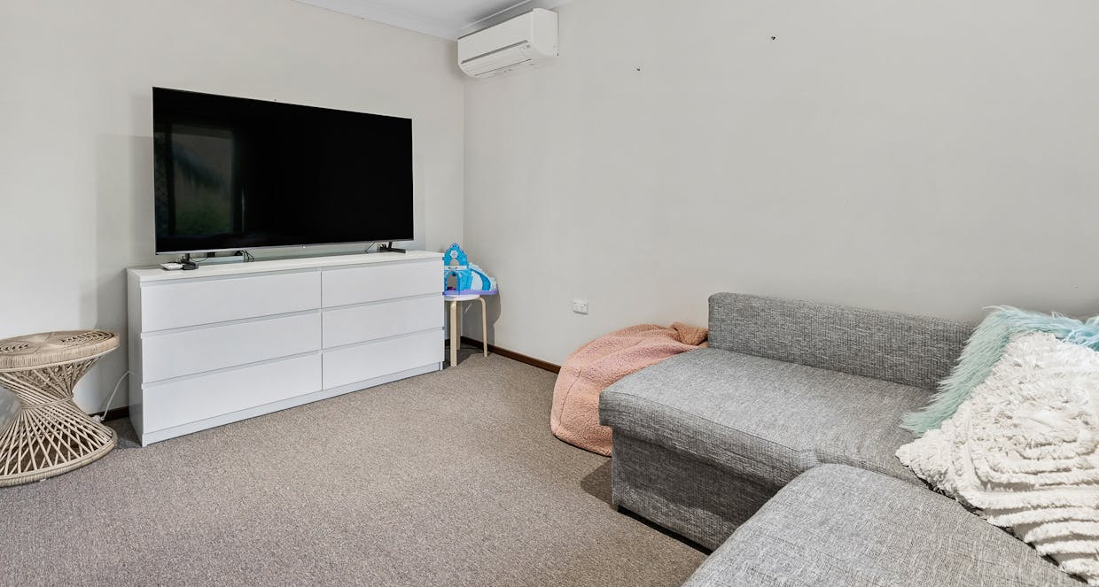 28 Casserley Road, Rockingham, WA, 6168 - Image 4