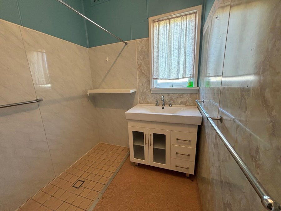 8 Pincombe Street, South Carnarvon, WA, 6701 - Image 16