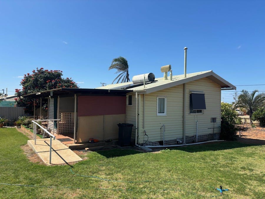 8 Pincombe Street, South Carnarvon, WA, 6701 - Image 22