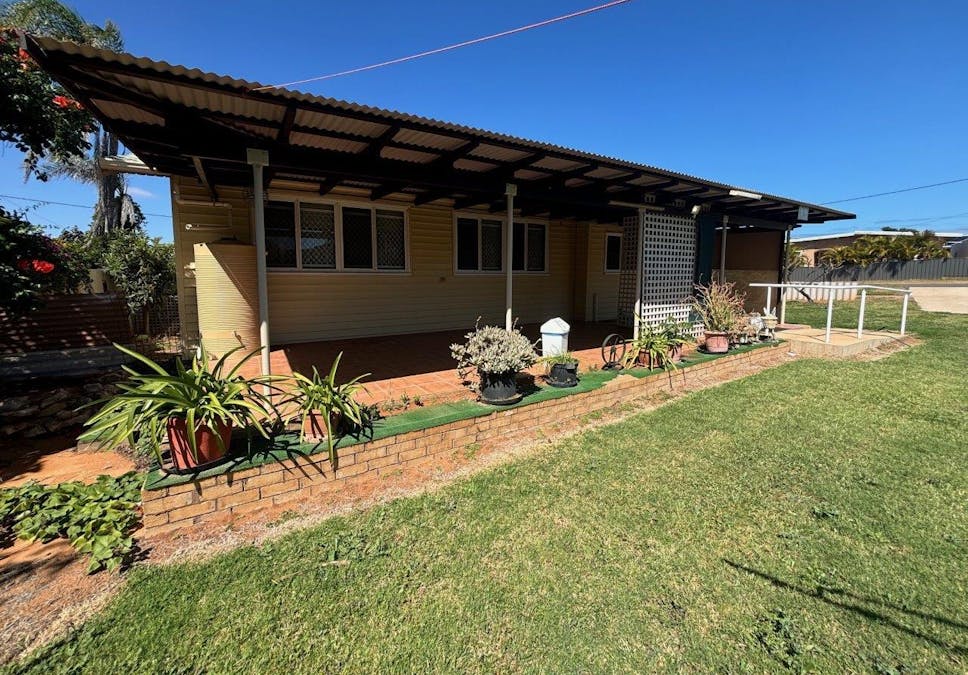 8 Pincombe Street, South Carnarvon, WA, 6701 - Image 23