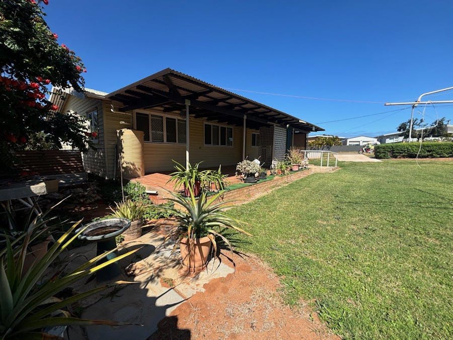 8 Pincombe Street, South Carnarvon, WA, 6701 - Image 24