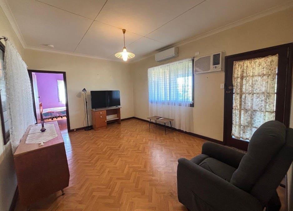 8 Pincombe Street, South Carnarvon, WA, 6701 - Image 9