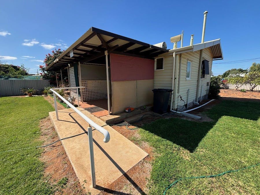 8 Pincombe Street, South Carnarvon, WA, 6701 - Image 25