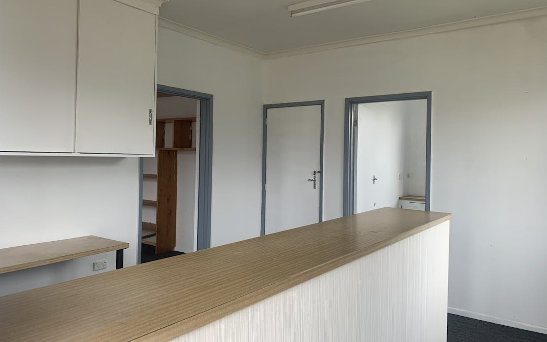 18-20 Mt Napier Road, Hamilton, VIC, 3300 - Image 7