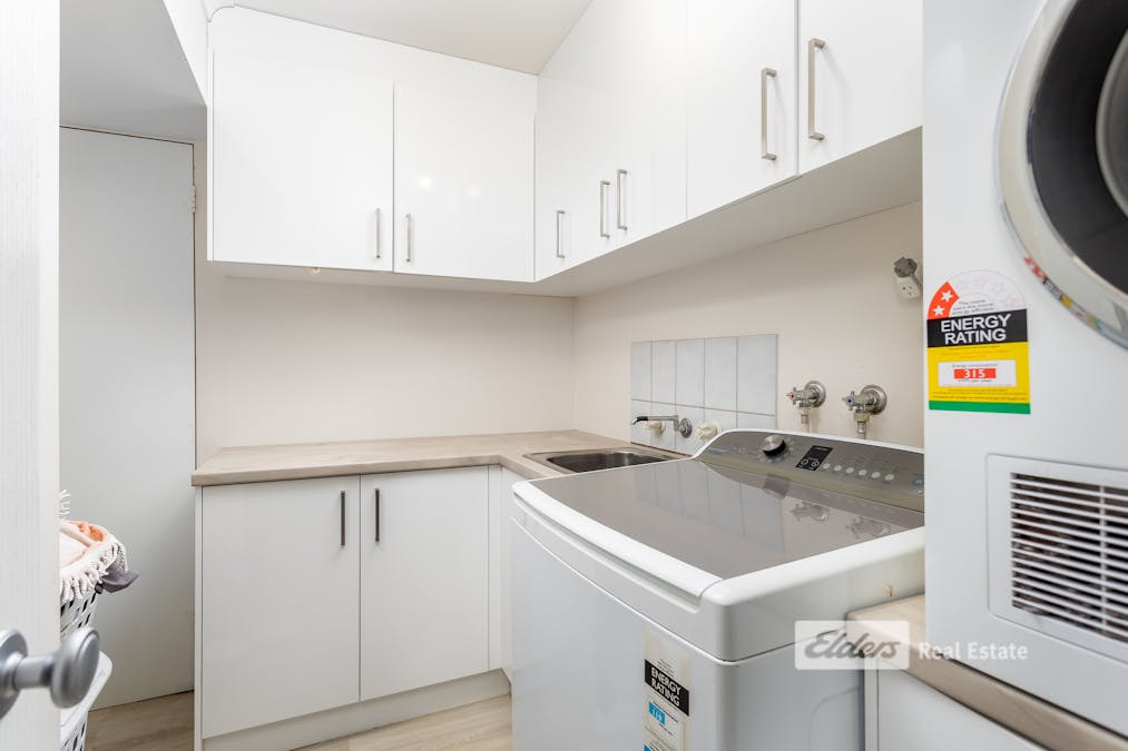 39 Latour Street, Australind, WA, 6233 - Image 10