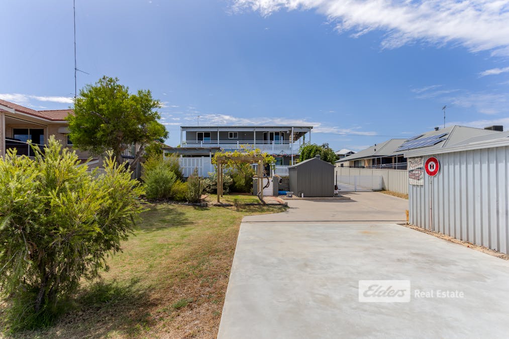 39 Latour Street, Australind, WA, 6233 - Image 25
