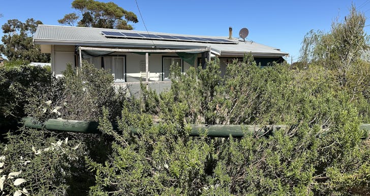 10 Golf Links Road, Katanning, WA, 6317 - Image 1