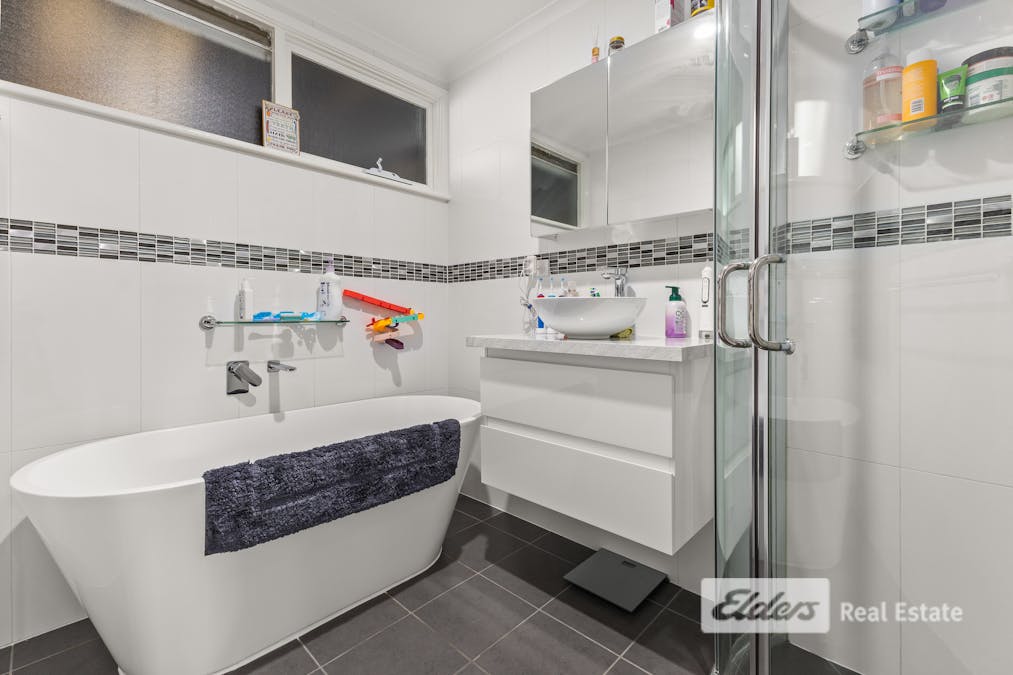 60 Swanstone Street, Collie, WA, 6225 - Image 12
