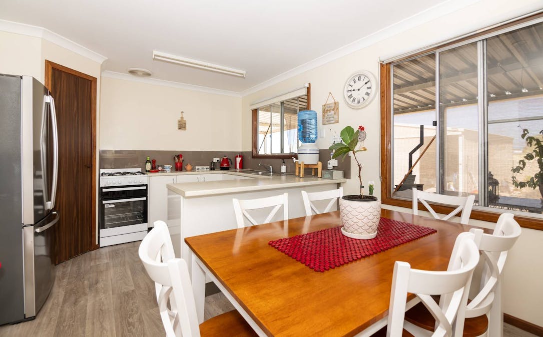 22 Elizabeth Way, Jurien Bay, WA, 6516 - Image 4