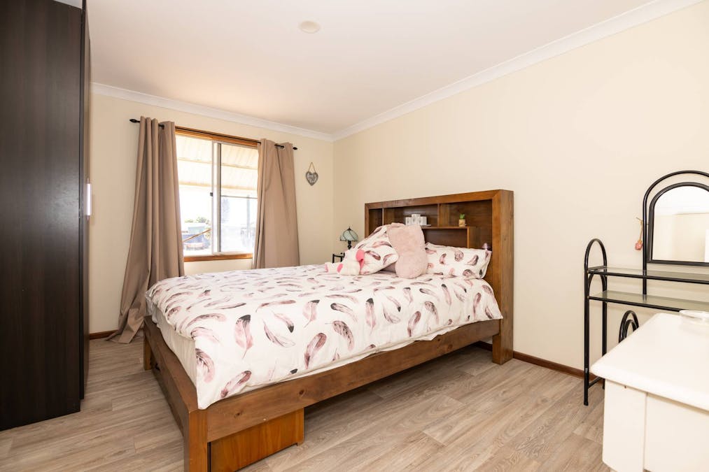 22 Elizabeth Way, Jurien Bay, WA, 6516 - Image 7