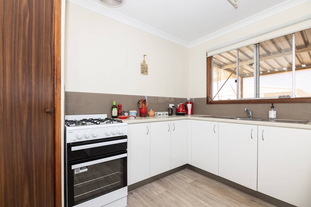 22 Elizabeth Way, Jurien Bay, WA, 6516 - Image 2