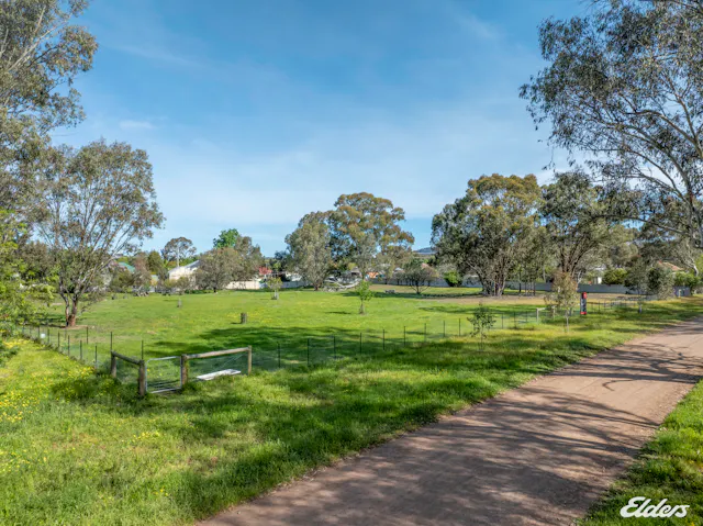 19-25 Hinton Street — photo from Elders Real Estate Euroa