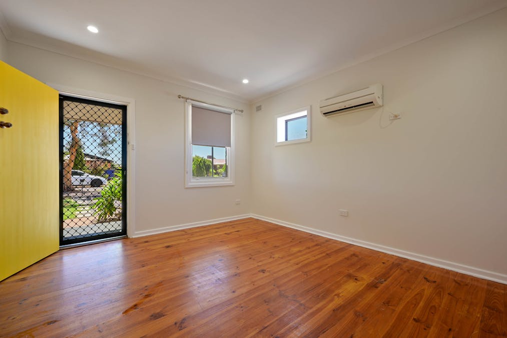 21 Albert Street, Whyalla Stuart, SA, 5608 - Image 5