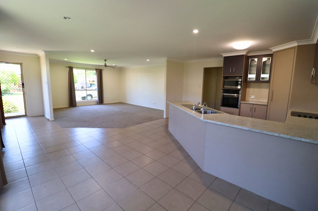 22 Homebush Street, Dalby, QLD, 4405 - Image 2