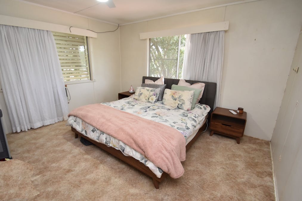 53 Lagoon Street, Goondiwindi, QLD, 4390 - Image 9