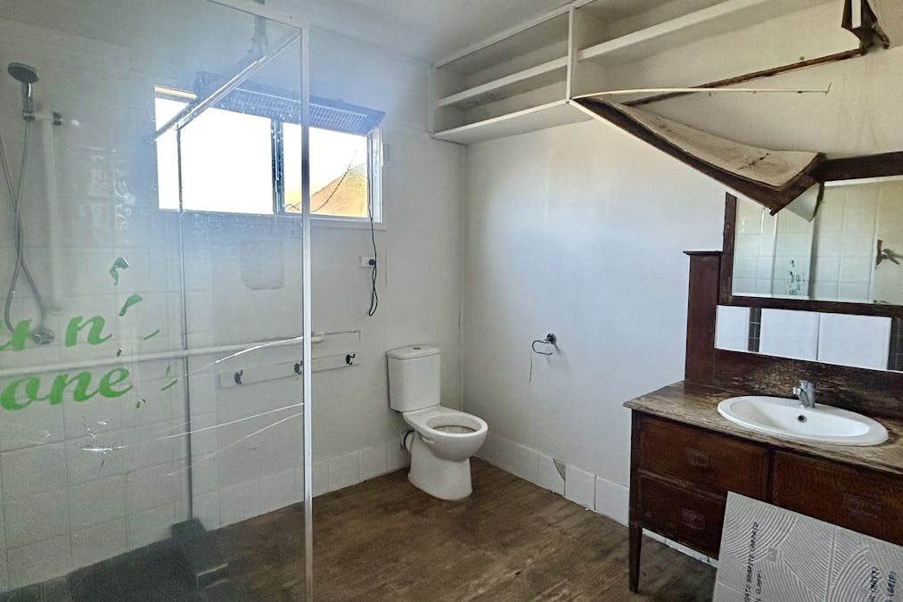 69 Scott Street, St George, QLD, 4487 - Image 8
