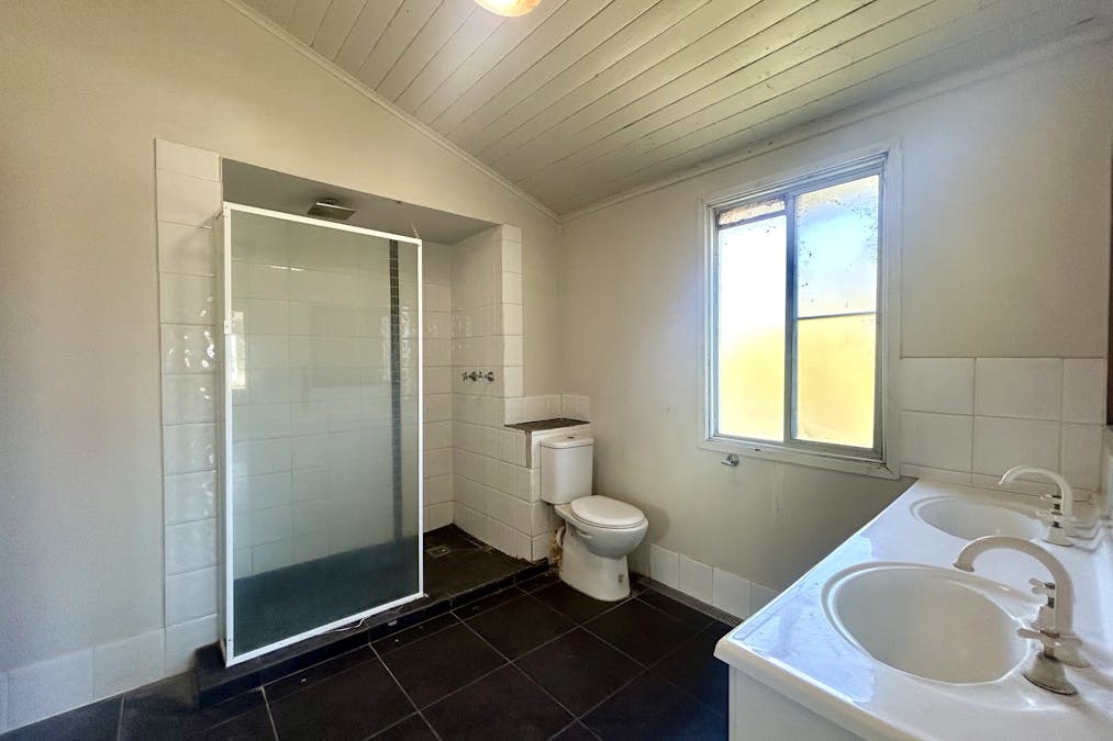 69 Scott Street, St George, QLD, 4487 - Image 18